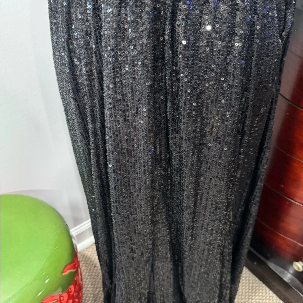 DKNY Black Sequin Sleeveless Gown - Picture 8 of 15